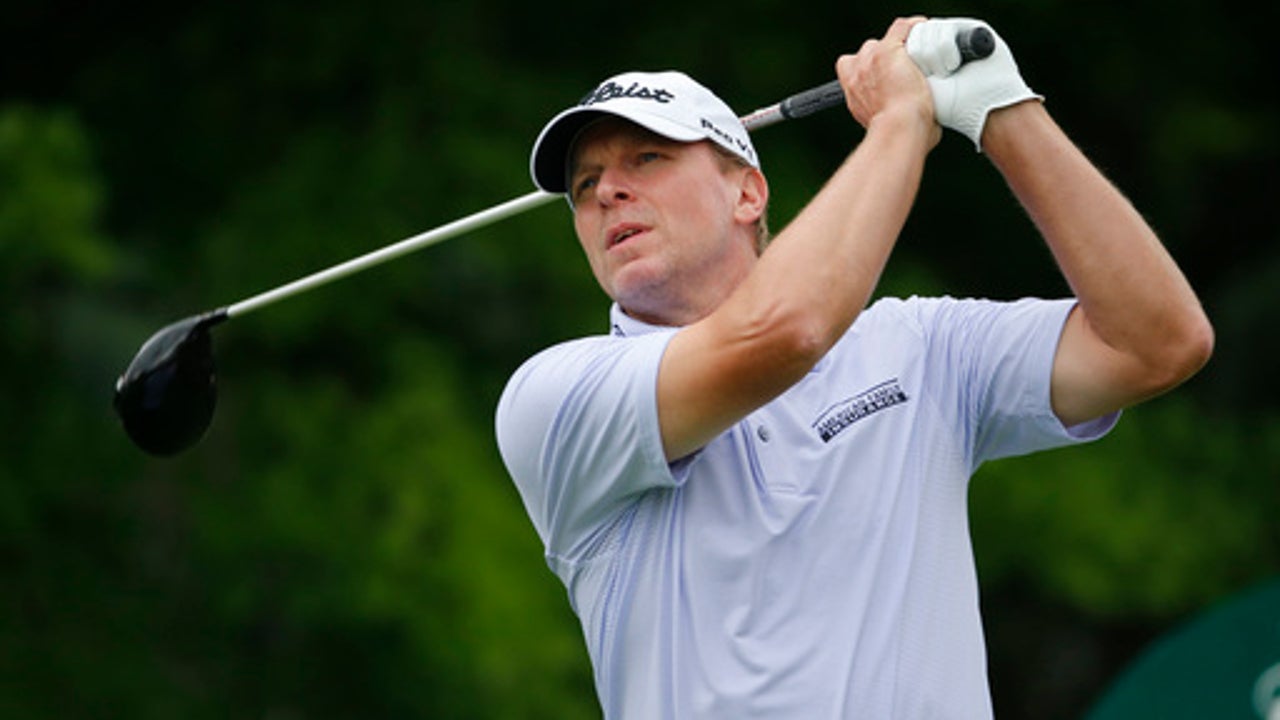 Walker going for rare 3-peat at Sony Open